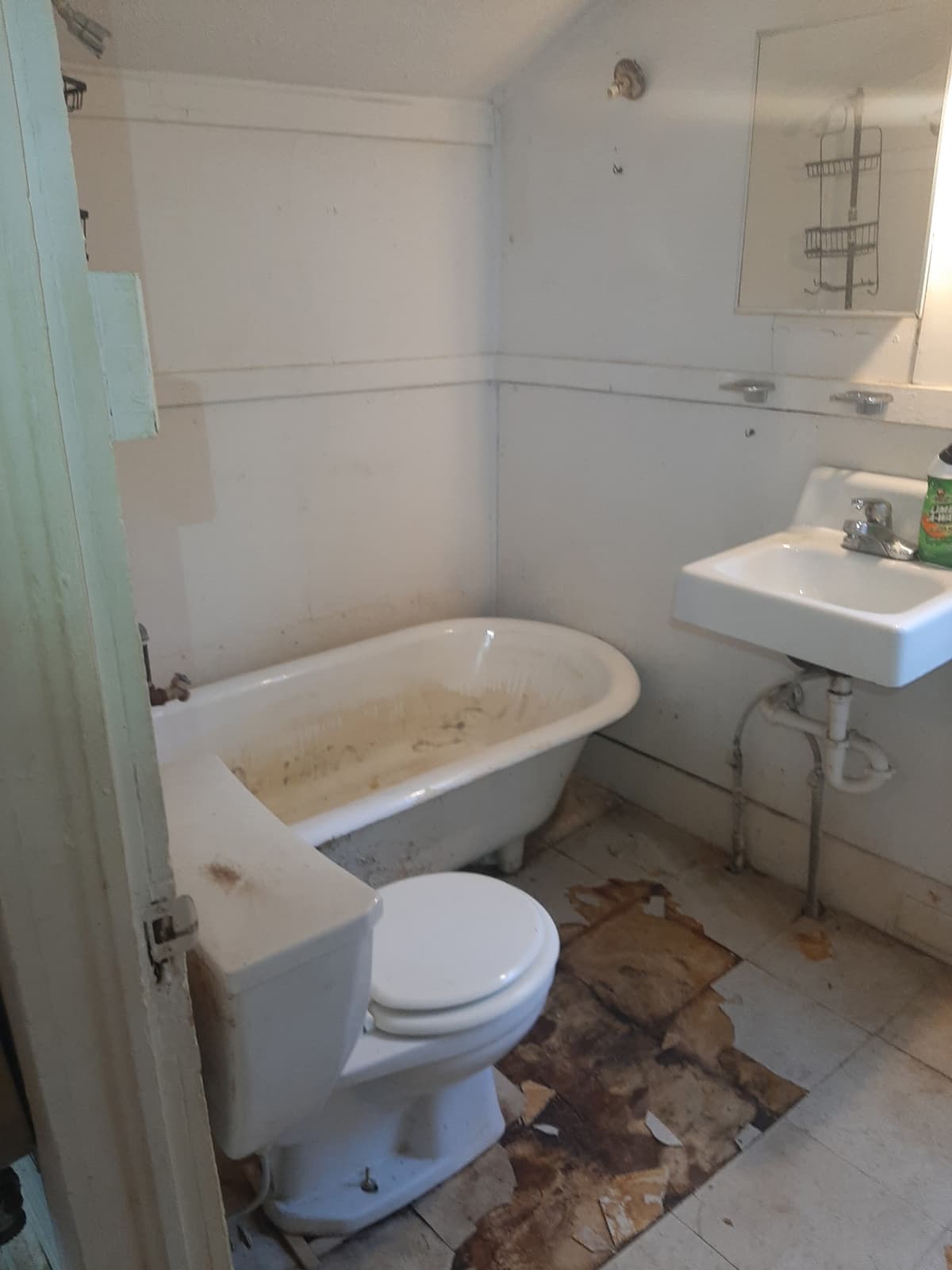 Full Bathroom Renovation
— Before